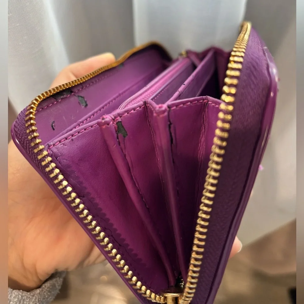 Coach F49508 Patent Signature Iris Purple Long Bow Heart Zip Wallet (2012-2013)